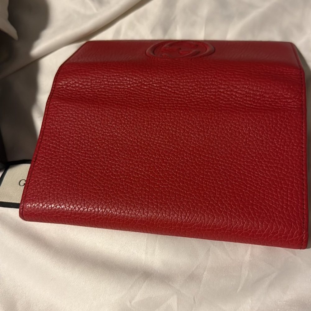 Color red - Picture 5 of 5